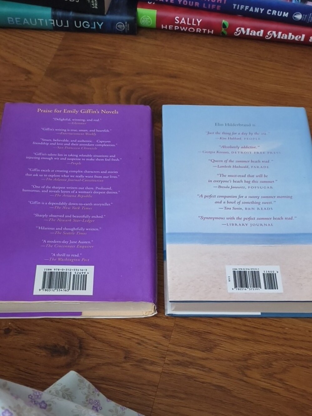 Books - Picture 2 of 8